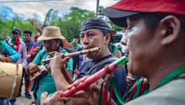 Music accompanies the Minga mobilization