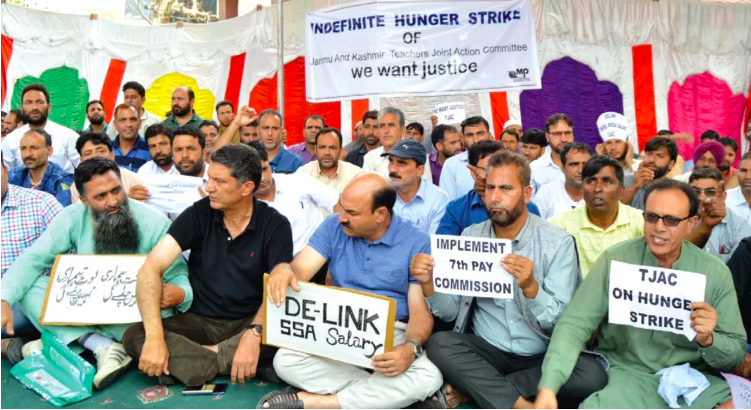 SSA Teachers in Jammu and Kashmir on Strike