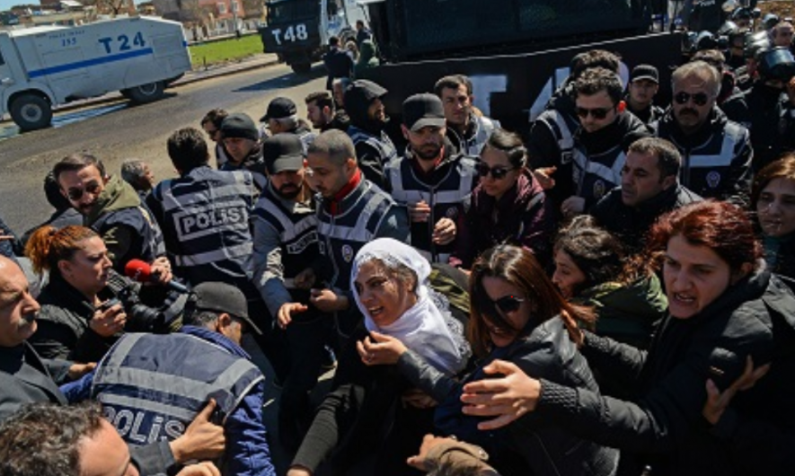 Kurdish Hunger Striker Zülküf Gezen Takes his Life, Police Attack Funeral