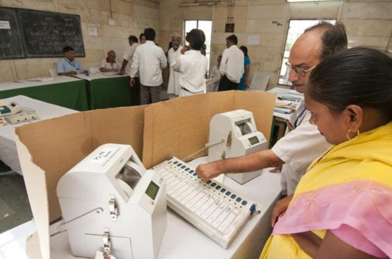 How Secret Are Votes Cast in EVMs?