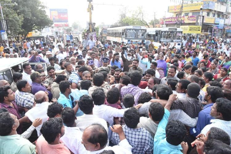 Amaravati Farmers Hold Bandh Across 29 Villages