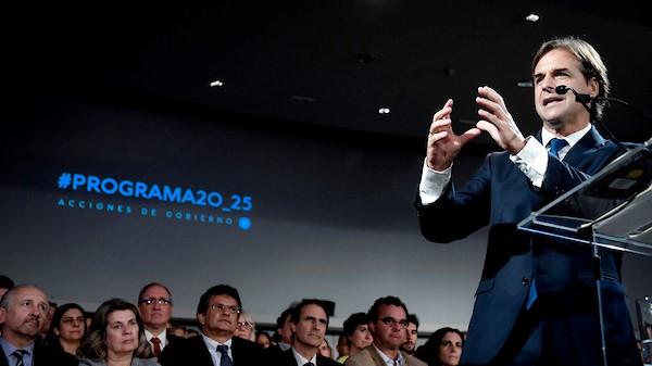 Luis Lacalle Pou, within 11 days of assuming the office as the president of Uruguay, has adopted neoliberal economic policies. (Pictured here in a campaign event in 2019) Photo: Javier Calvelo / adhocFOTOS