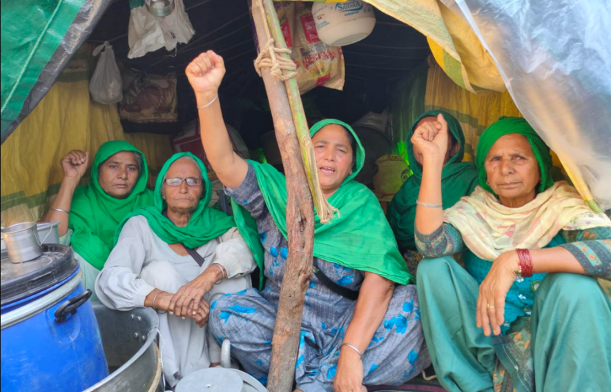 #WomenFarmers at Tikri border. They say they are determined to stay for months to be heard if need be.