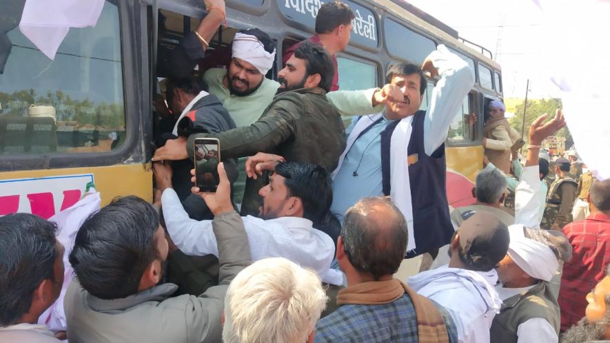 Farmers Protest: Rail Roko (Madhya Pradesh)