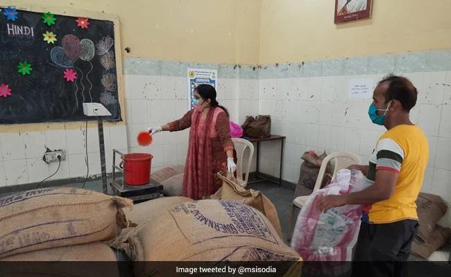 ration distribution for poor during lockdown