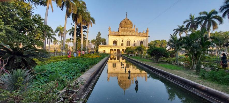 The tomb of Shuja-ud-Daula