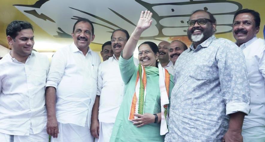 UDF candidate Uma Thomas with Congress leaders