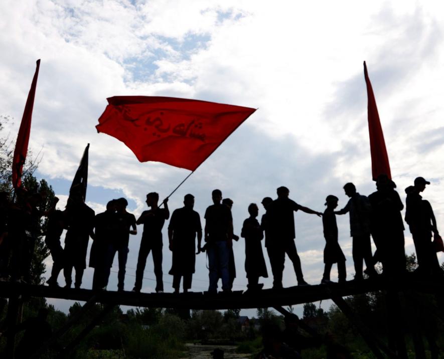 Mourners waving Hussaini flags at Sada Kadal Srinagar