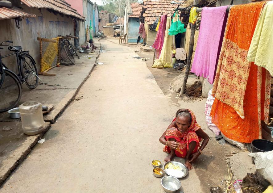 5. Nidhu Bauri at Monohor village. Her four daughter in law have filed a false case by police.