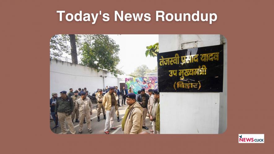 Security personnel outside stand guard outside the Bihar Deputy CM Tejashwi Yadav residence during legislative party meeting, in Patna, Saturday, Jan. 27, 2024. (PTI Photo)(PTI01_27_2024_000136B)