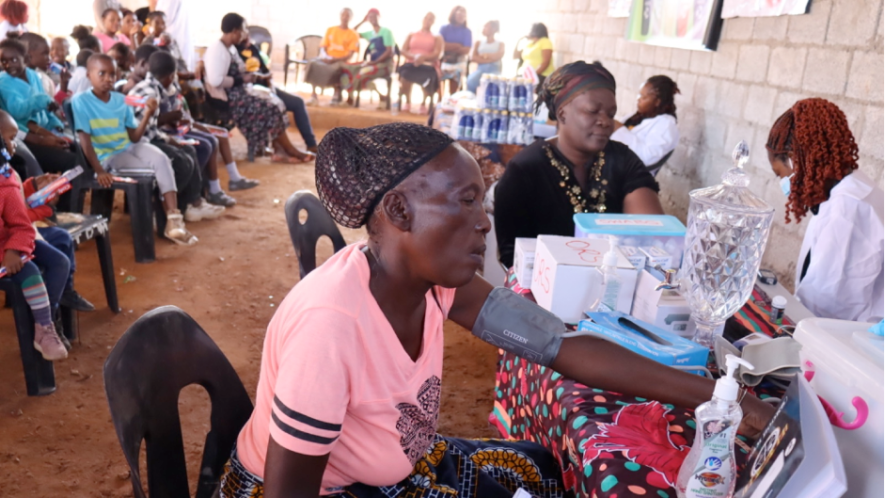 SP Popular Health Mobile Clinic tests local community members for hypertension, Central Province, Zambia. Image: Socialist Party