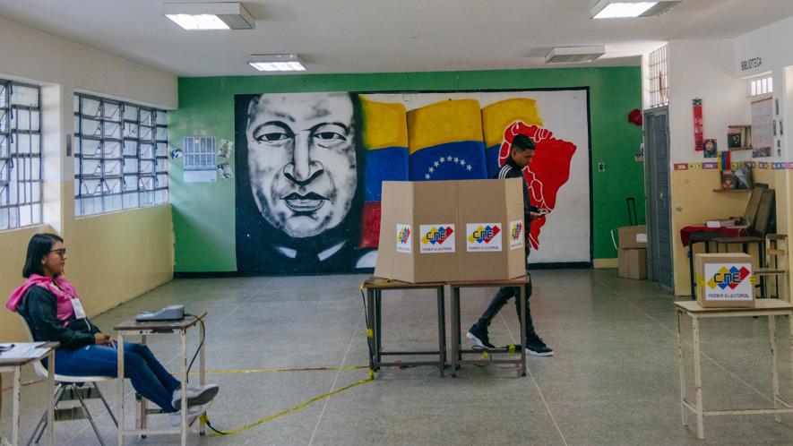 Venezuelans cast their votes during presidential elections on Sunday, July 28 (Photo: Zoe Alexandra)