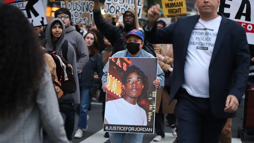 Demonstrators march in NYC following killing of Jordan Neely in May of 2023 (Photo: Vincent Tsai)