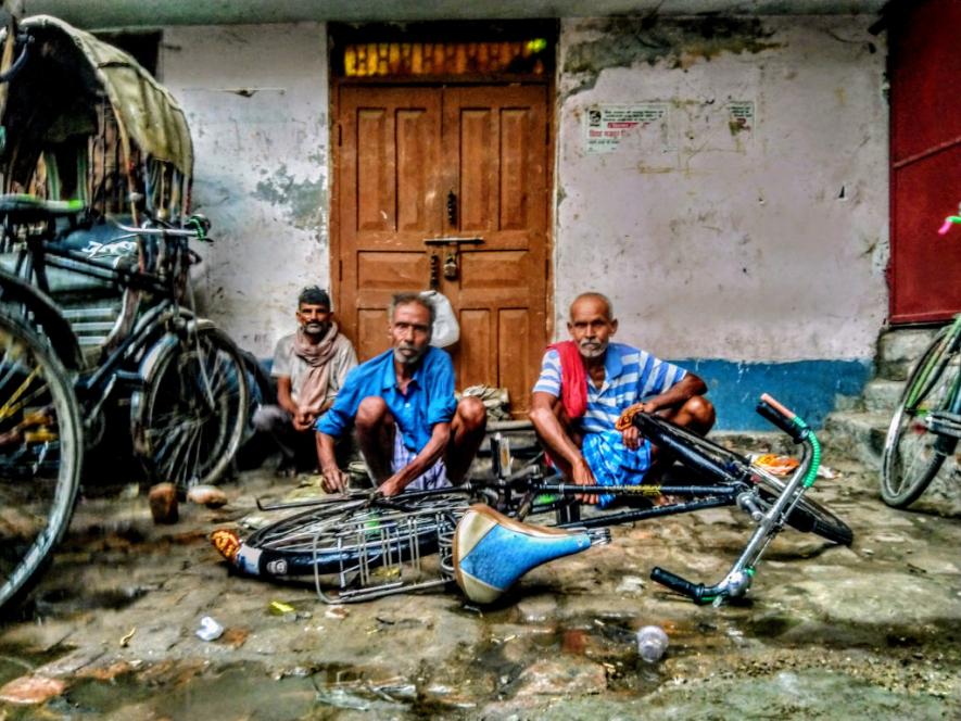 Champaran_Rickshaw_Pullers.jpg